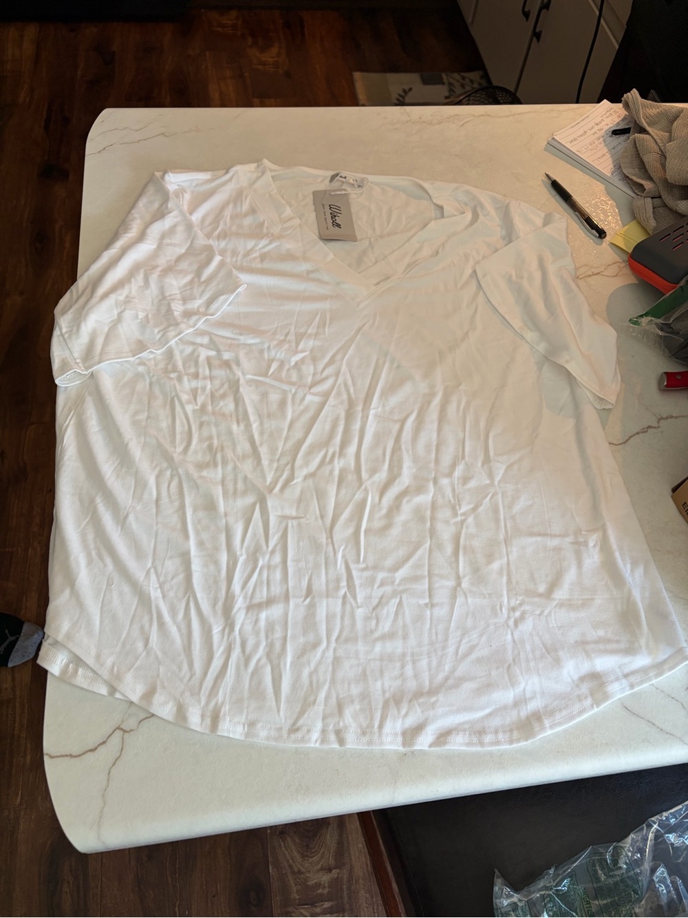 White V-Neck Men's Shirt - Unbranded